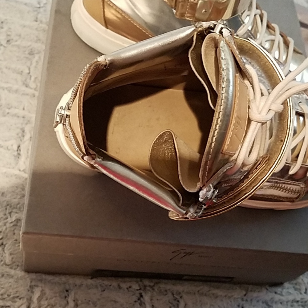 Giuseppe - Picture 4 of 5